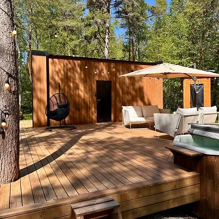 Telise Tinyone Is A Modern Forest Cabin With A Cozy Hot Tub Voola Exterior photo